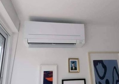 Aparelho de ar condicionado no interior de uma casa